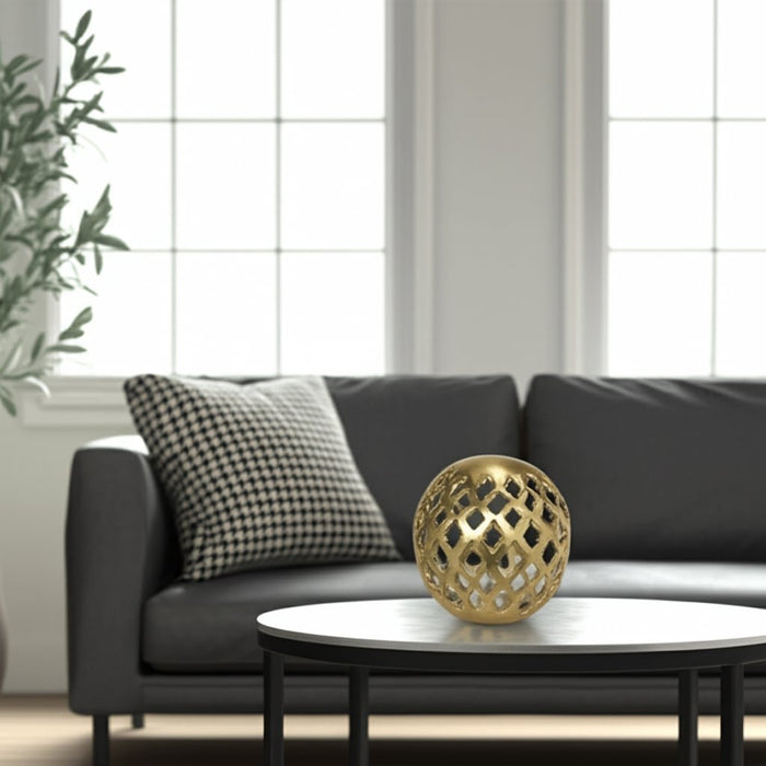 metal-8-cut-out-orb-gold-12