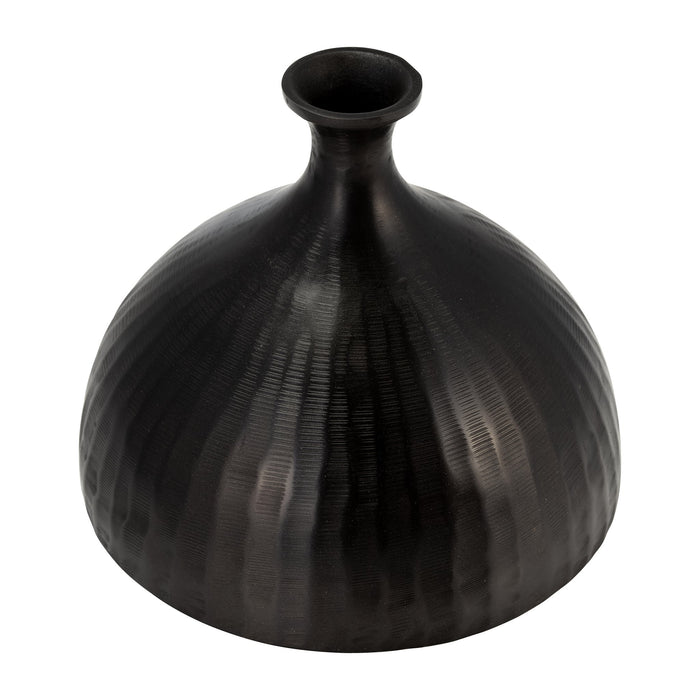 metal-9-bulbous-vase-bronze-2