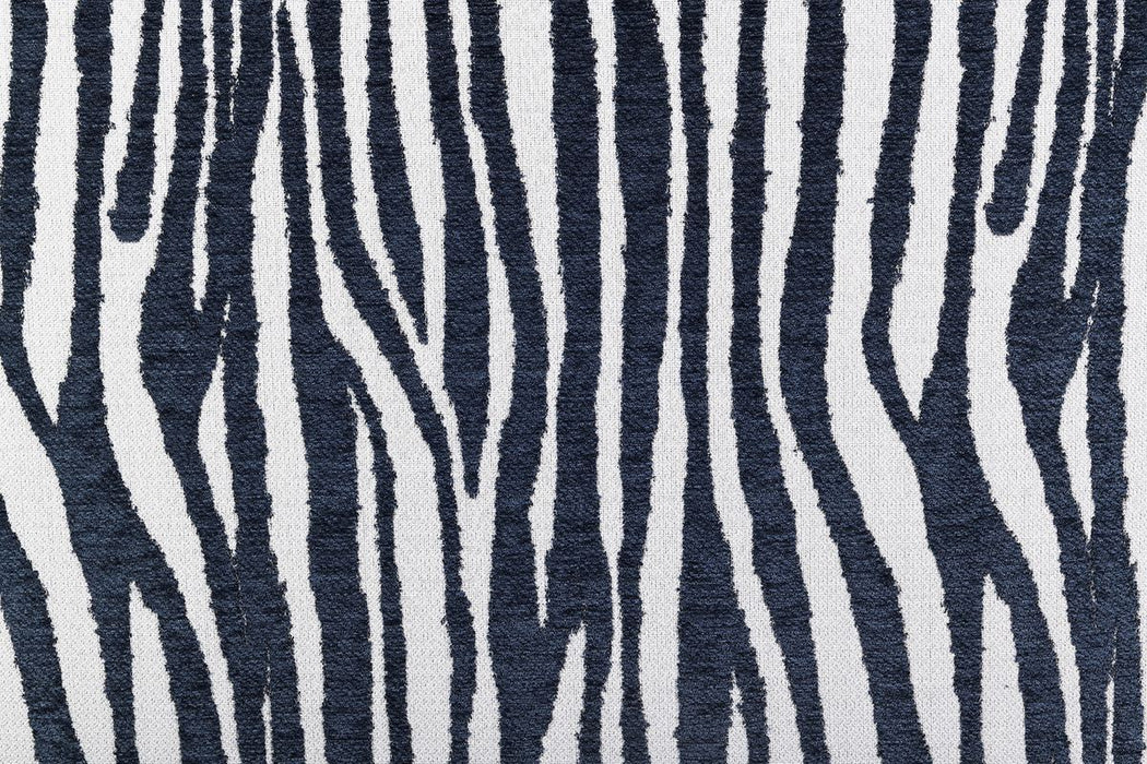 niobe-accent-chair-midnight-blue-3