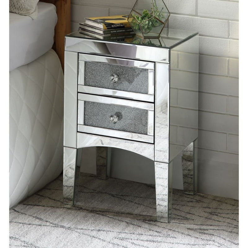 noralie-mirrored-faux-diamonds-accent-table-1
