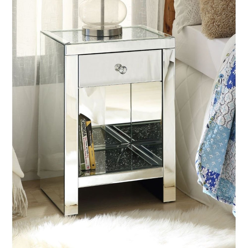 noralie-mirrored-faux-diamonds-accent-table-1