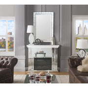 nysa-mirrored-faux-crystals-fireplace-2