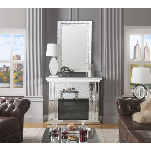 nysa-mirrored-faux-crystals-fireplace-2