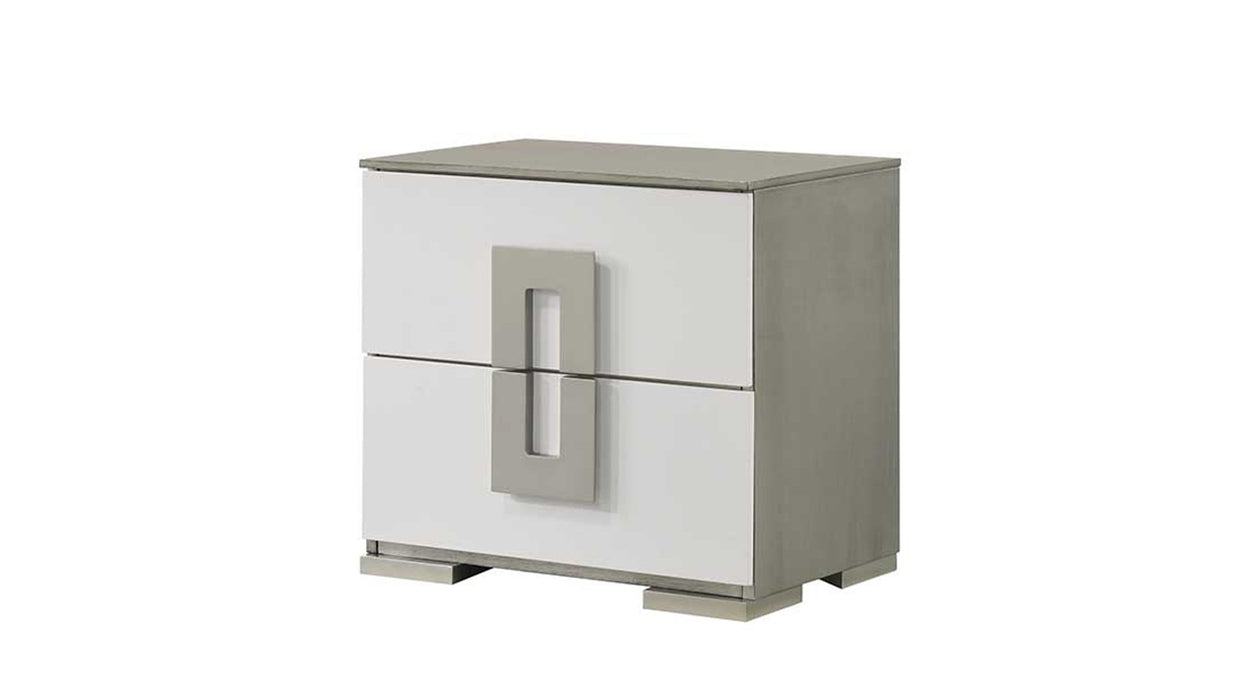 olivia-queen-5pc-bedroom-set-14