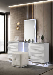 prisma-vanity-no-stool-white-2