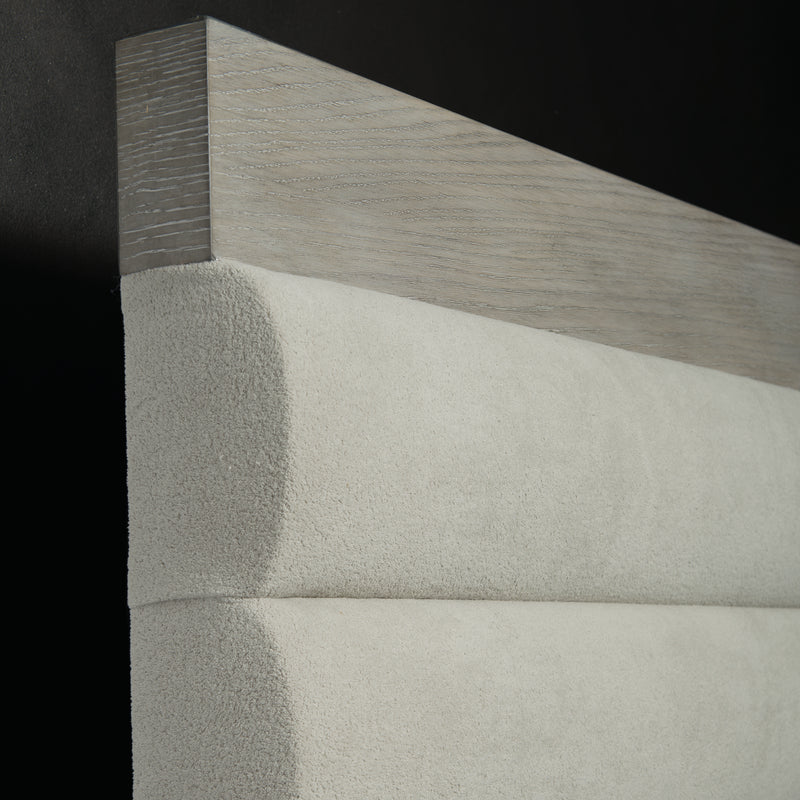 Linea Panel Bed