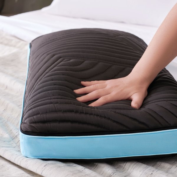 queen-ice-cloud-omniphase-low-loft-pillow-6