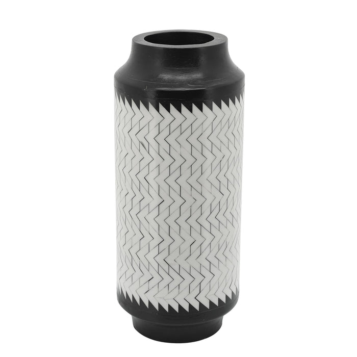 resin-14-h-chevron-vase-blk-white-1