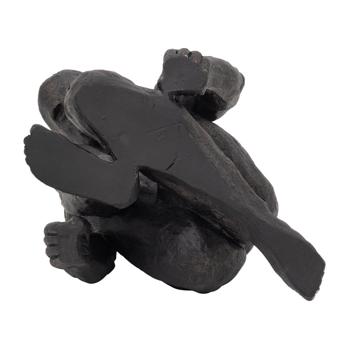 resin-16-h-kneeling-man-black-7