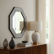 resin-24x24-octagon-mirror-blk-wht-8