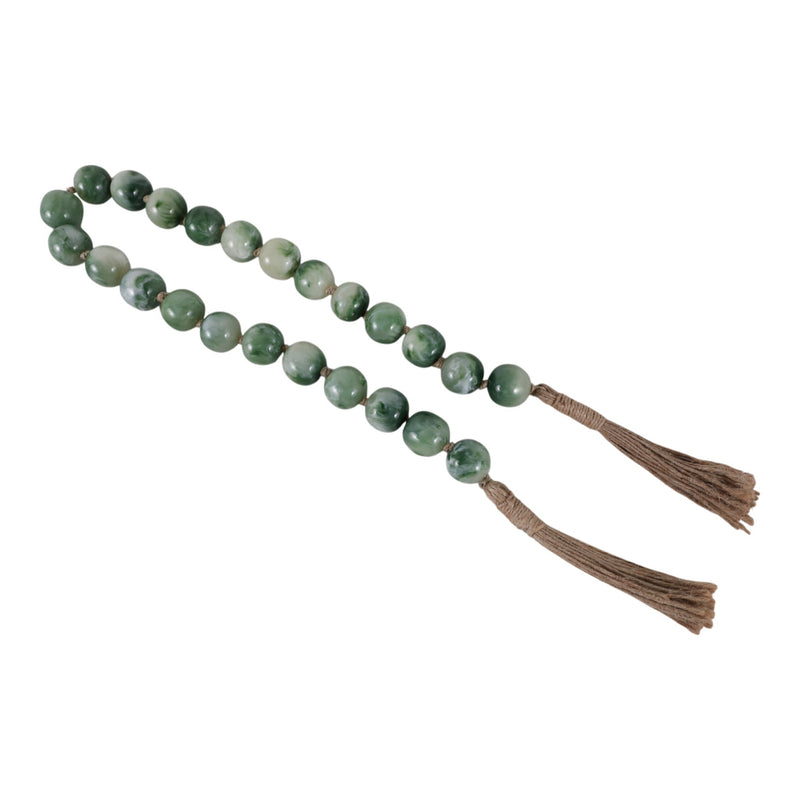 resin-36-x-1-bead-garland-green-1