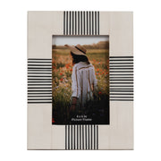 resin-4x6-abstract-photo-frame-black-white-1