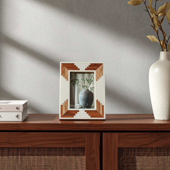 resin-4x6-cascading-wood-photo-frame-white-9