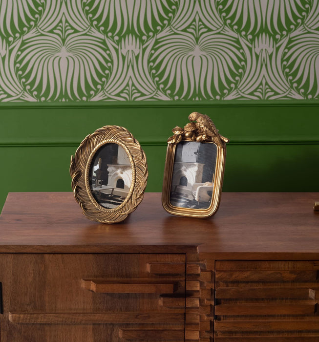 resin-4x6-feathers-around-photo-frame-gold-8