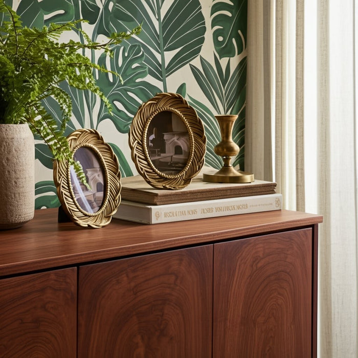 resin-4x6-feathers-around-photo-frame-gold-9