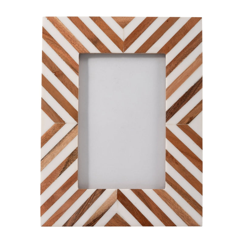 resin-4x6-herringbone-lines-photo-frame-white-wood-1