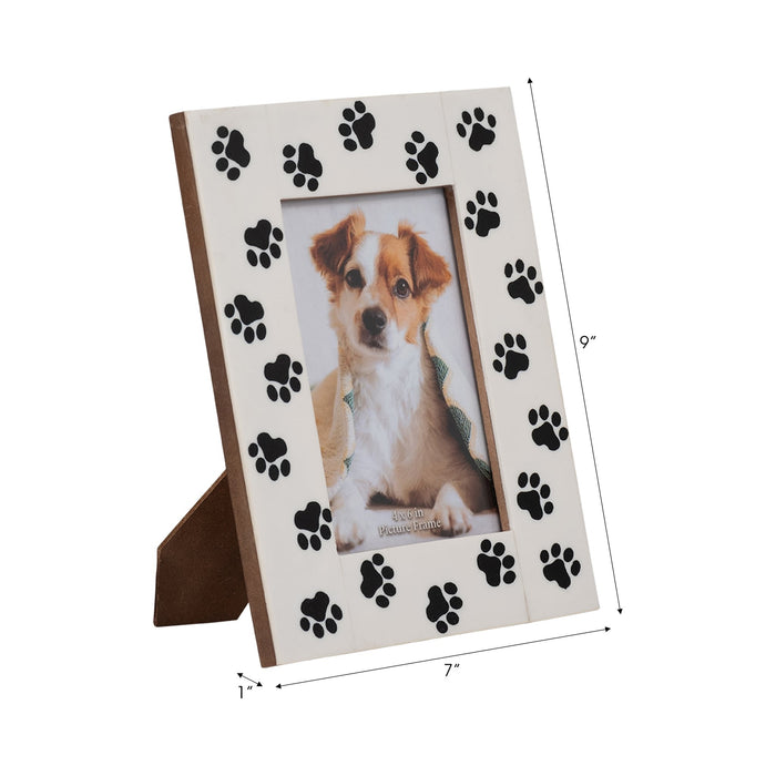resin-4x6-paw-prints-photo-frame-black-white-6