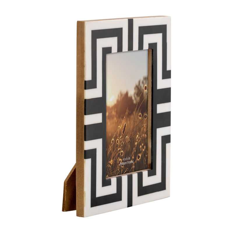 resin-4x6-photo-frame-black-white-2