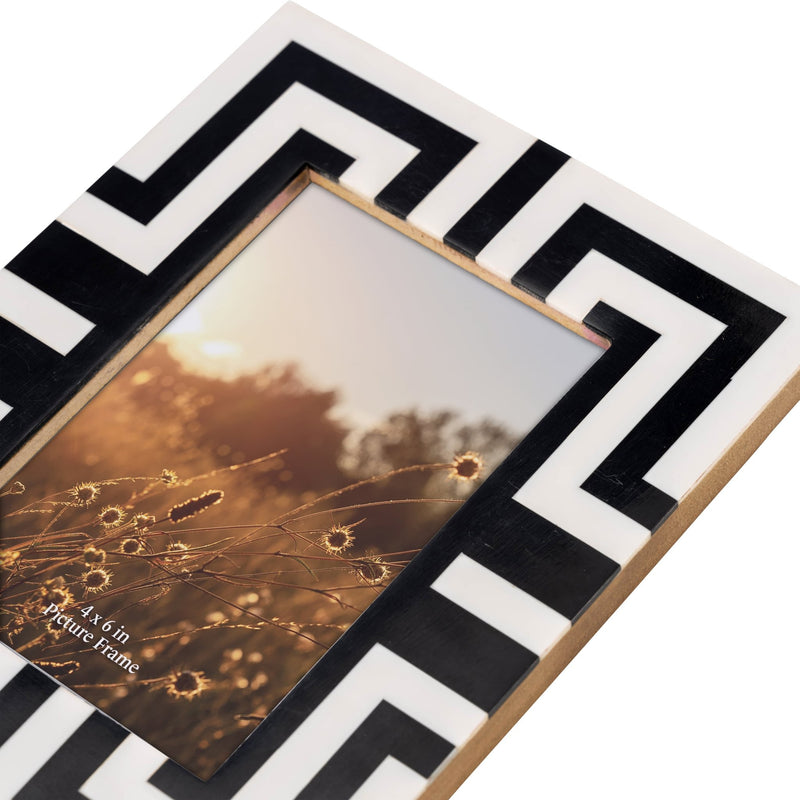 resin-4x6-photo-frame-black-white-5
