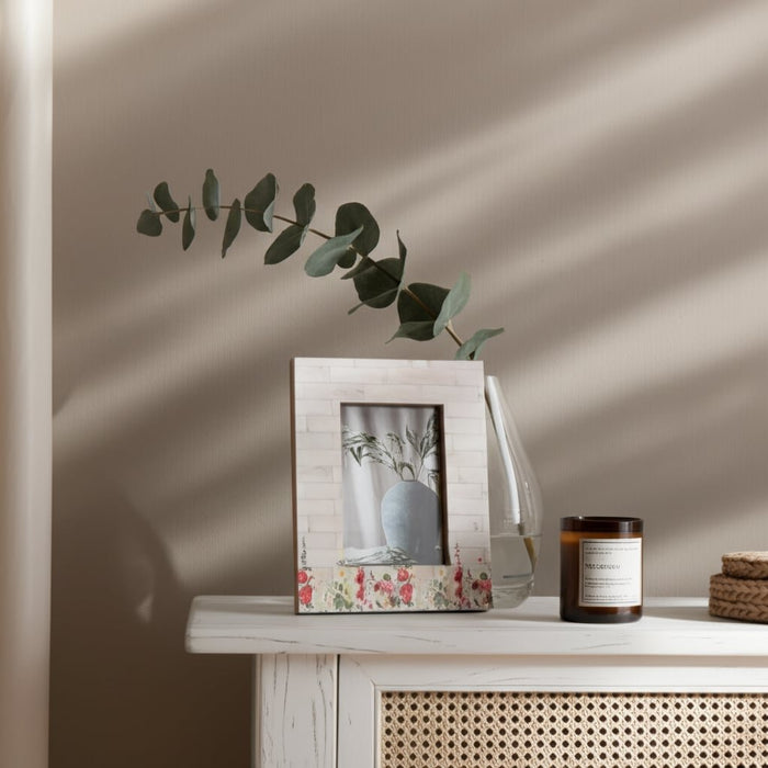 resin-4x6-pink-flower-field-photo-frame-multi-10