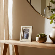 resin-4x6-scalloped-photo-frame-ivory-10