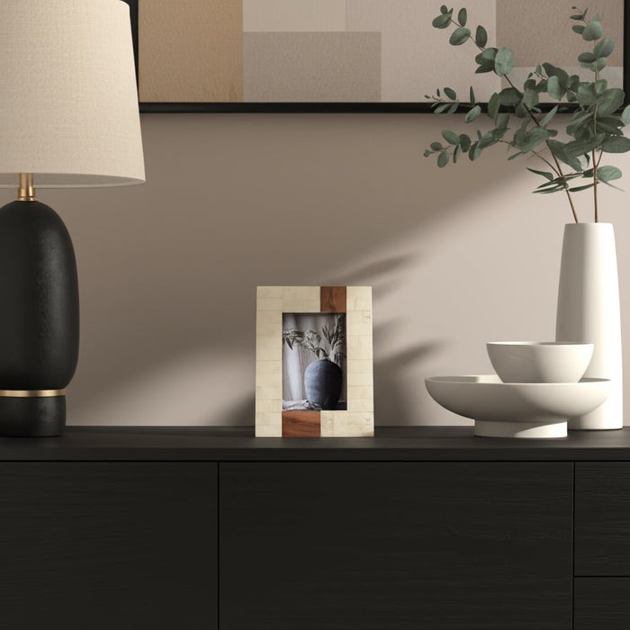 resin-4x6-wood-stripe-photo-frame-ivory-brown-10