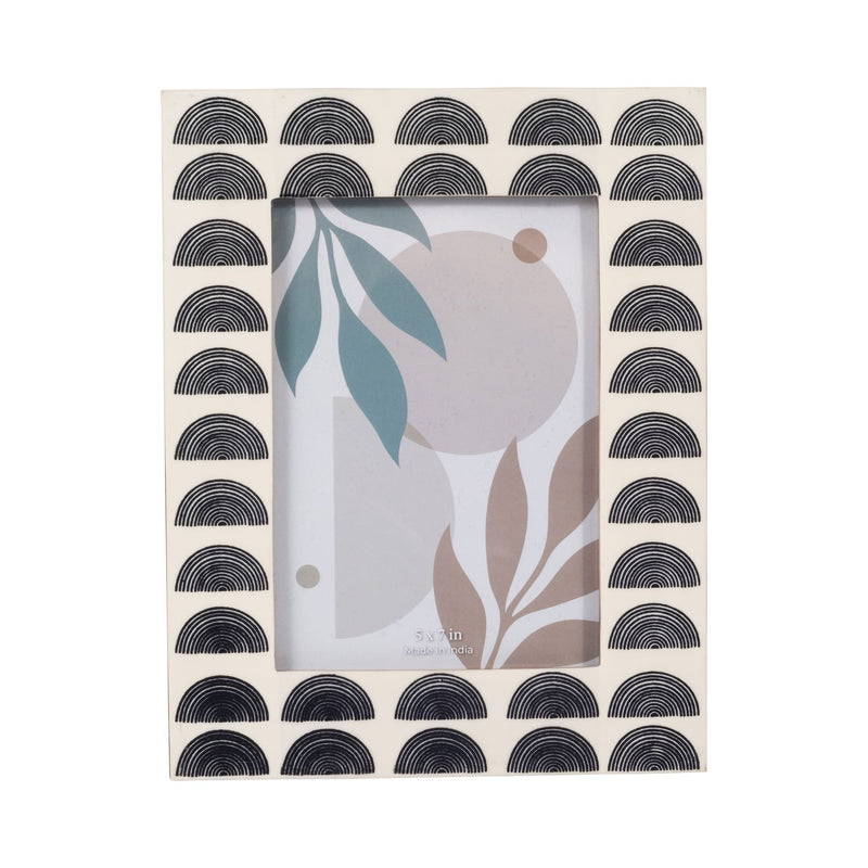 resin-5x7-black-arches-photo-frame-ivory-black-1