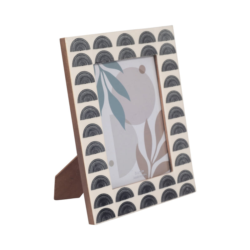 resin-5x7-black-arches-photo-frame-ivory-black-2