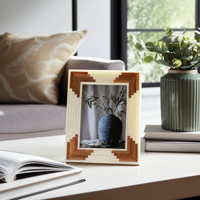 resin-5x7-cascading-wood-photo-frame-white-9
