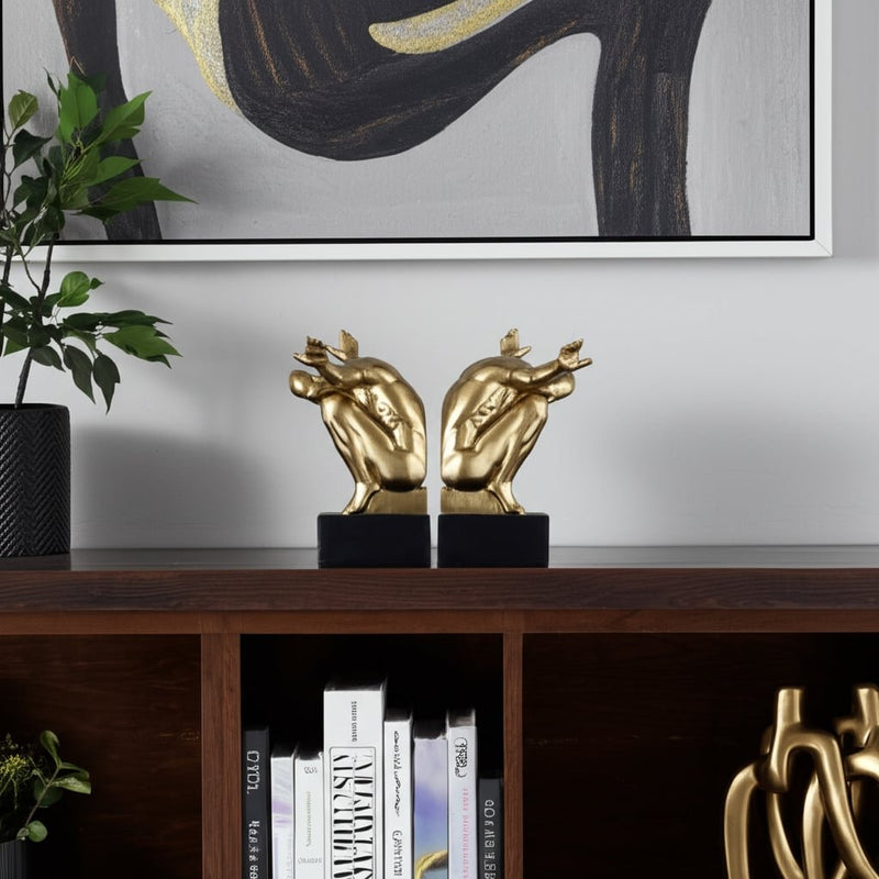 resin-s-2-6-h-man-sculpture-bookend-gold-8