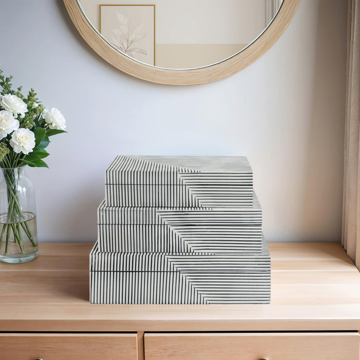 resin-s-3-10-11-12-pinstripe-boxes-black-white-10