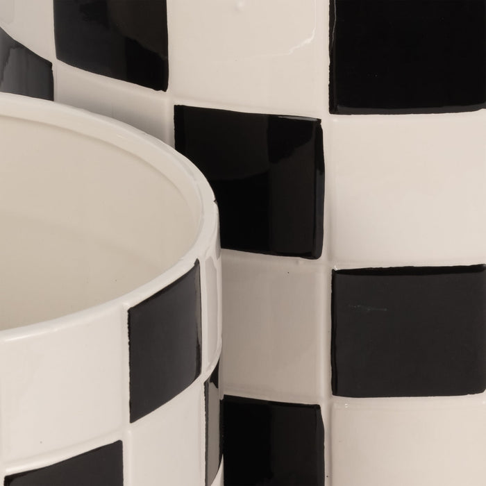 s-2-10-12-checkerboard-planters-black-5
