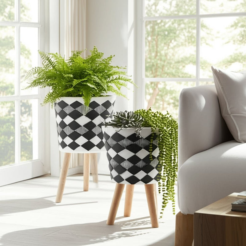 s-2-10-12-diamond-planter-w-wood-legs-black-kd-11