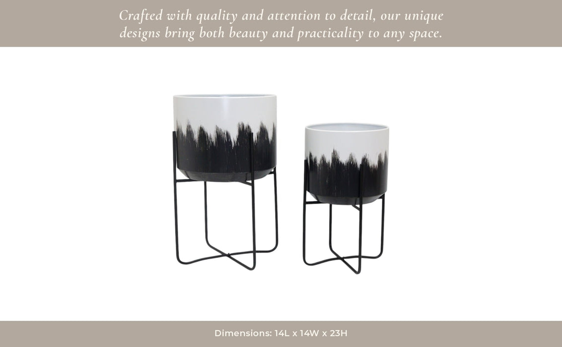 s-2-19-23-metal-planters-on-stands-white-blk-kd-10