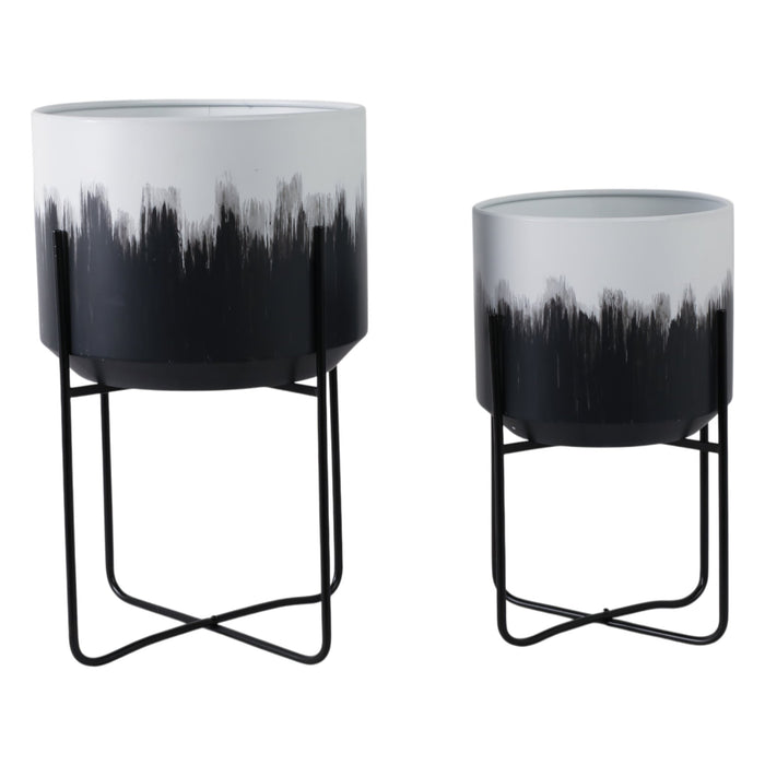 s-2-19-23-metal-planters-on-stands-white-blk-kd-1