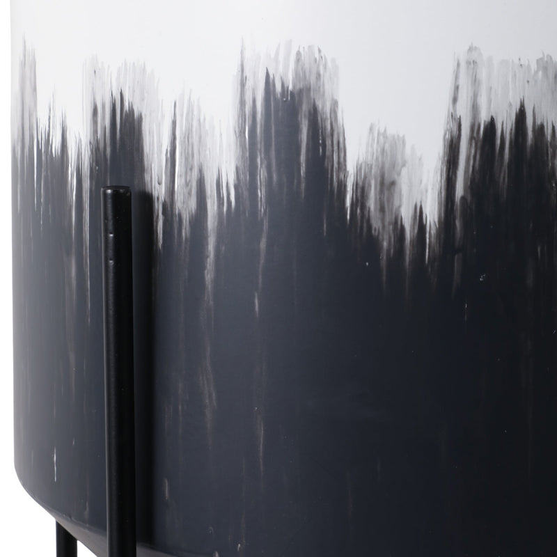 s-2-19-23-metal-planters-on-stands-white-blk-kd-5