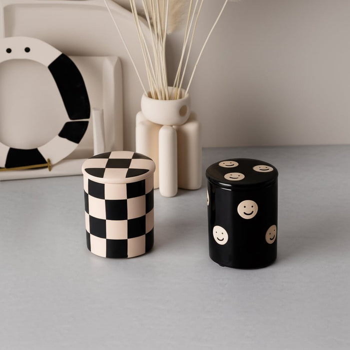 s-2-5-10-oz-ripe-ornge-goji-lidded-candle-blk-ivry-11