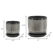 s-2-5-6-vertical-lines-planter-w-saucer-black-7