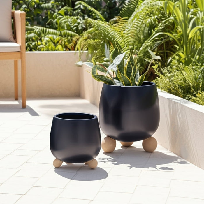 s-2-6-8-knobby-feet-planters-black-9