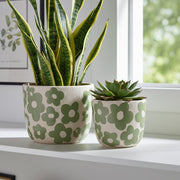 s-2-7-9-flower-power-planters-light-green-10