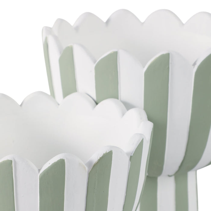 s-2-7-9-scallop-edge-striped-planters-green-whit-5