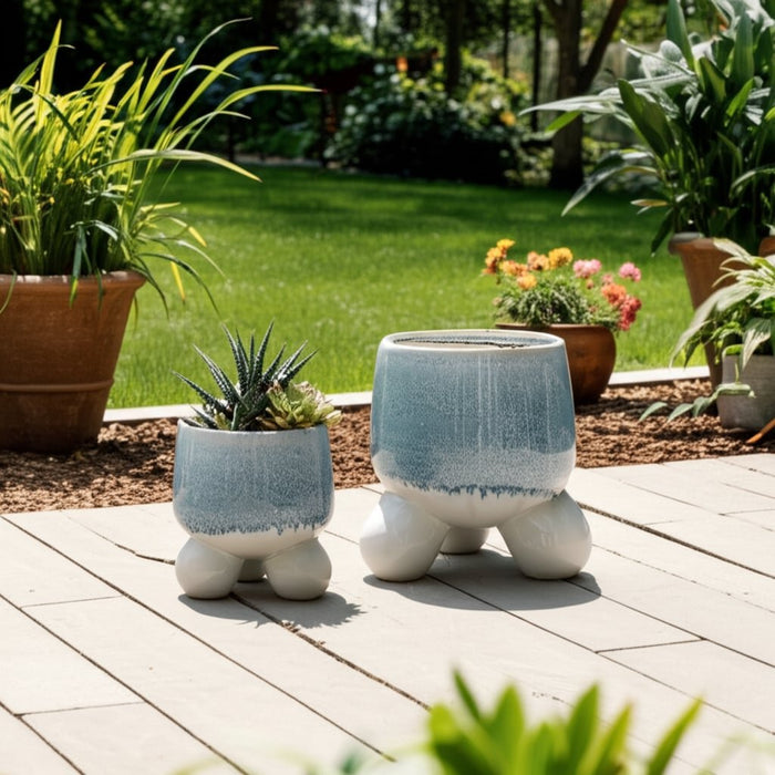 s-2-8-11-knobby-footed-planters-blue-white-6