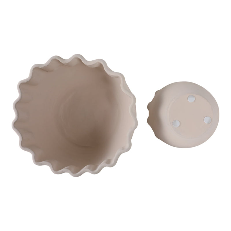 s-2-9-13-terracotta-planters-white-7
