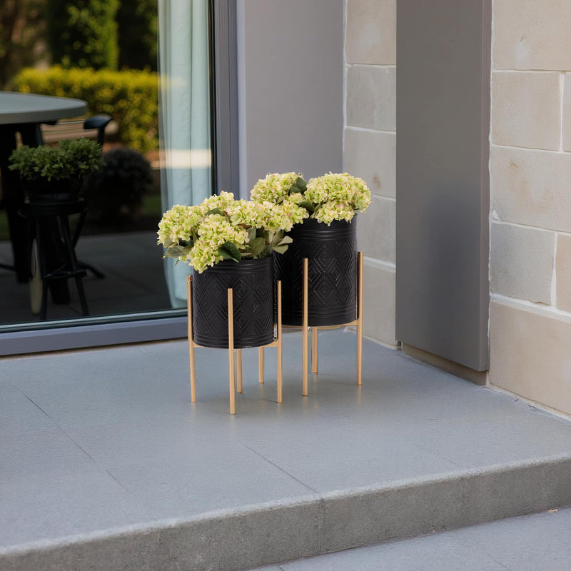 s-2-aztec-planter-on-metal-stand-black-gold-10