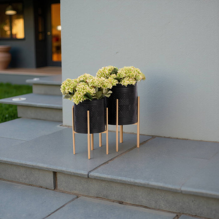 s-2-aztec-planter-on-metal-stand-black-gold-7