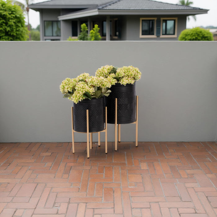 s-2-aztec-planter-on-metal-stand-black-gold-8