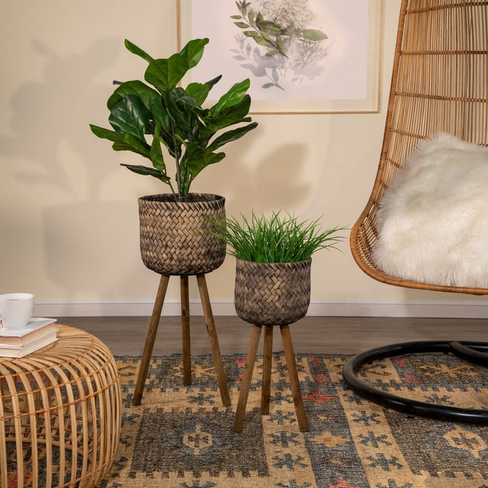 s-2-bamboo-planters-on-stands-10