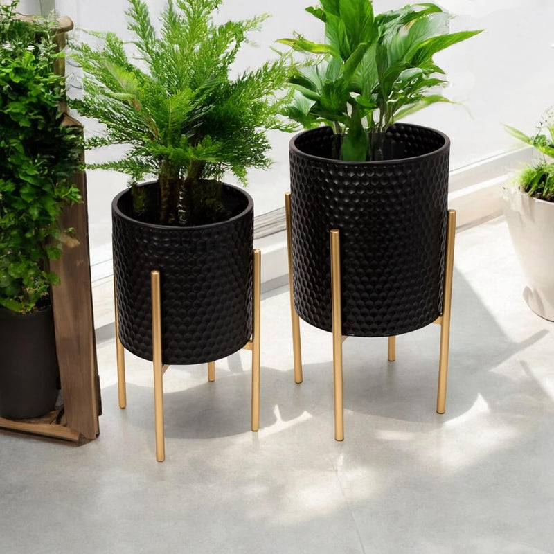 s-2-honeycomb-planter-on-metalstand-black-gld-9