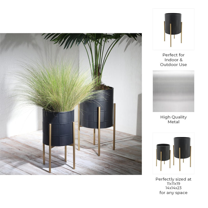 s-2-planter-w-lines-on-metal-stand-black-gold-7