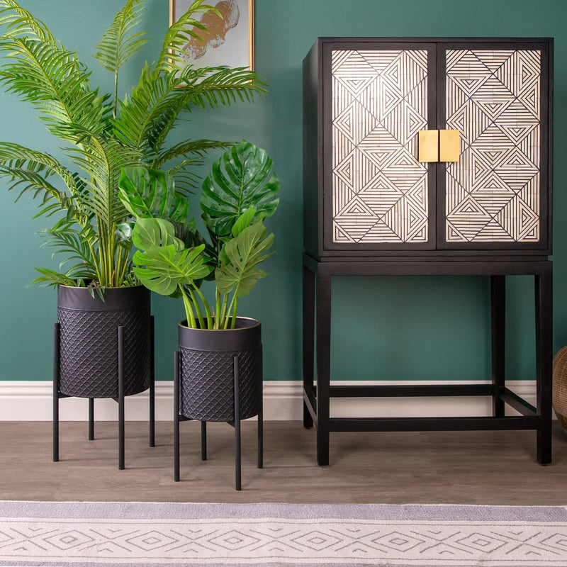 s-2-scales-planter-on-metal-stand-blk-gld-6